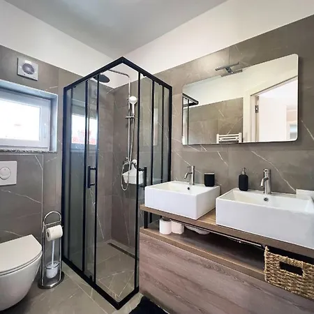 Apartamento Hisa Limoni *